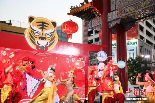资料图：2022年1月29日，“点亮耀华力”春节灯光展在泰国曼谷唐人街举行。<a target='_blank'  data-cke-saved-href='http://www.chinanews.com/' href='http://www.chinanews.com/'>中新社</a>记者 王国安 摄